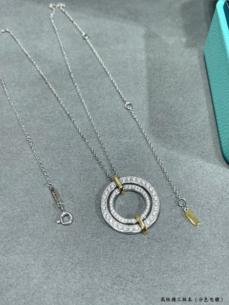 T*f*ny necklaces